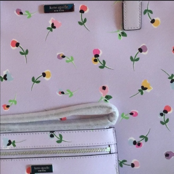 SOLD✨New Kate Spade Tote💋Final Price💋 - Picture 7 of 7